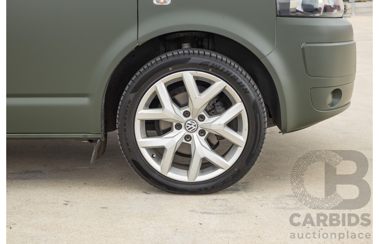 06/2014 Volkswagen Transporter TDI 250 SWB T5 MY14 Van White Matt Green (Wrapped) Turbo Diesel 2.0L