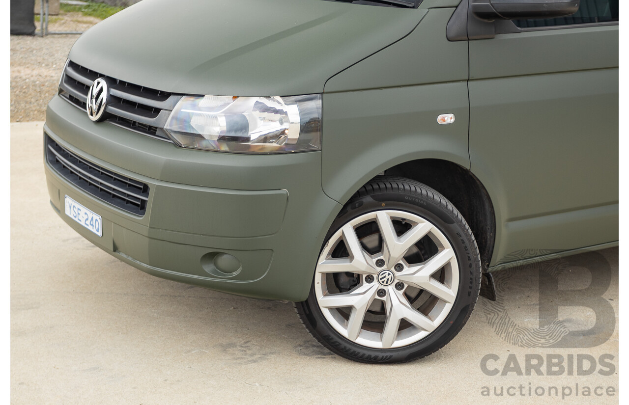 06/2014 Volkswagen Transporter TDI 250 SWB T5 MY14 Van White Matt Green (Wrapped) Turbo Diesel 2.0L