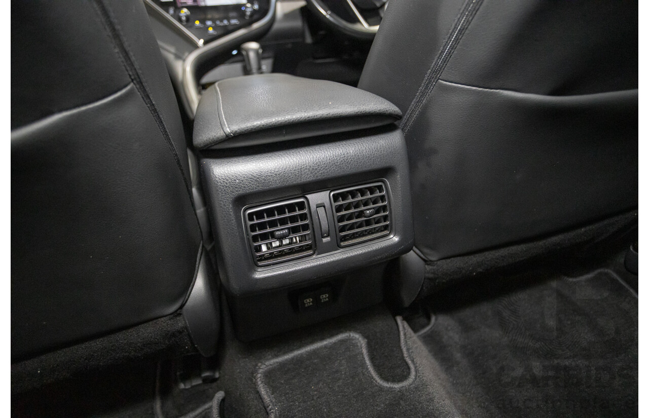 07/2018 Toyota Camry SX ASV70R MY18 4d Sedan Lunar Blue V6 3.5L