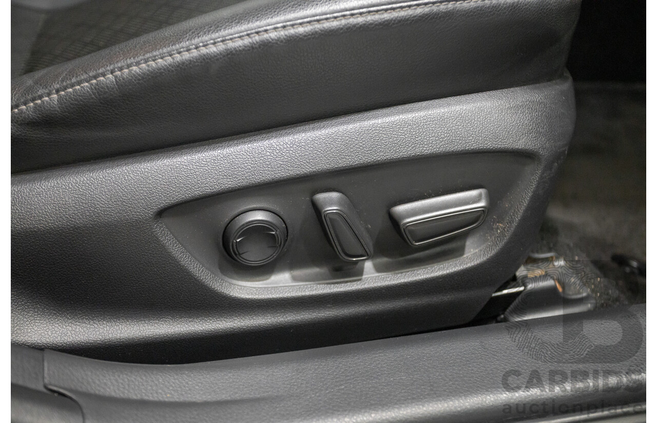 07/2018 Toyota Camry SX ASV70R MY18 4d Sedan Lunar Blue V6 3.5L