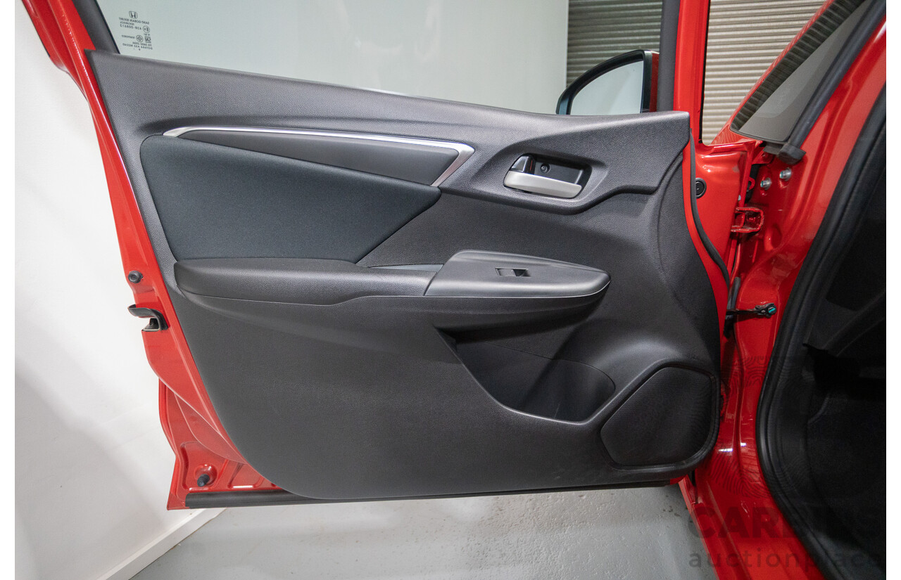 3/2020 Honda Jazz VTi GK MY20 5D Hatchback Rallye Red 1.5L