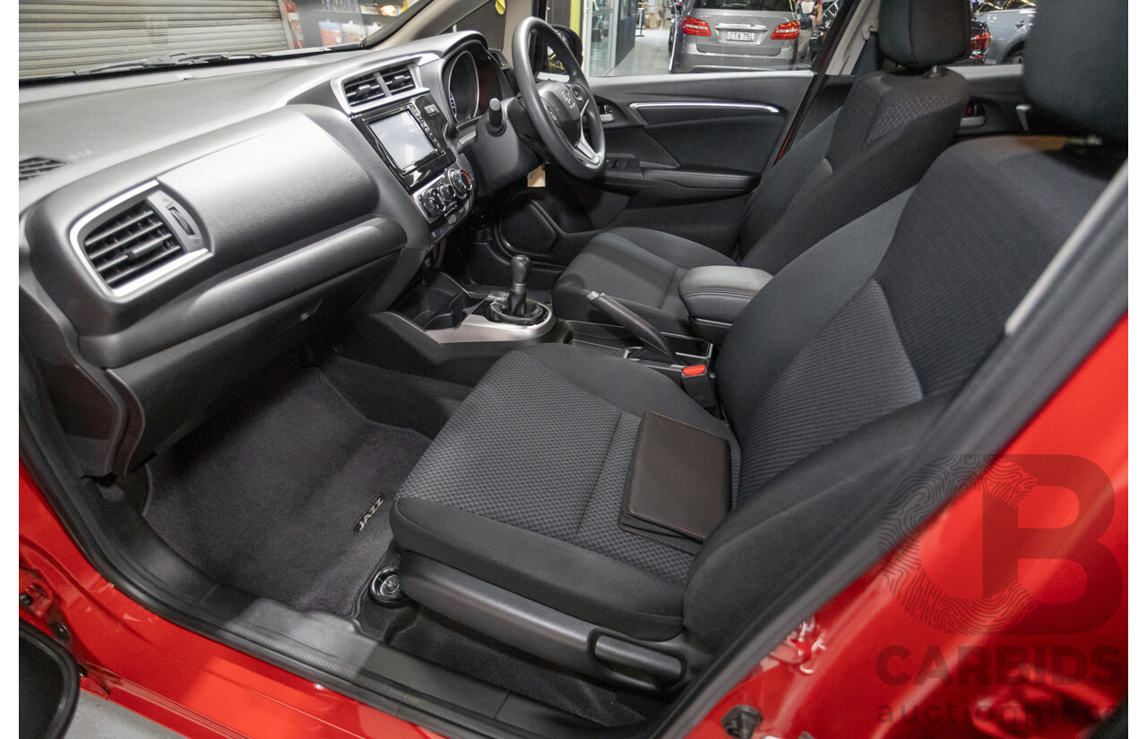 3/2020 Honda Jazz VTi GK MY20 5D Hatchback Rallye Red 1.5L