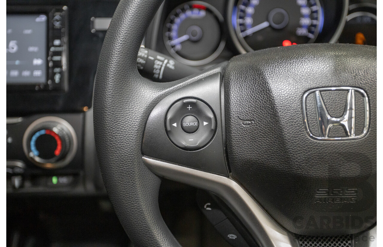 3/2020 Honda Jazz VTi GK MY20 5D Hatchback Rallye Red 1.5L