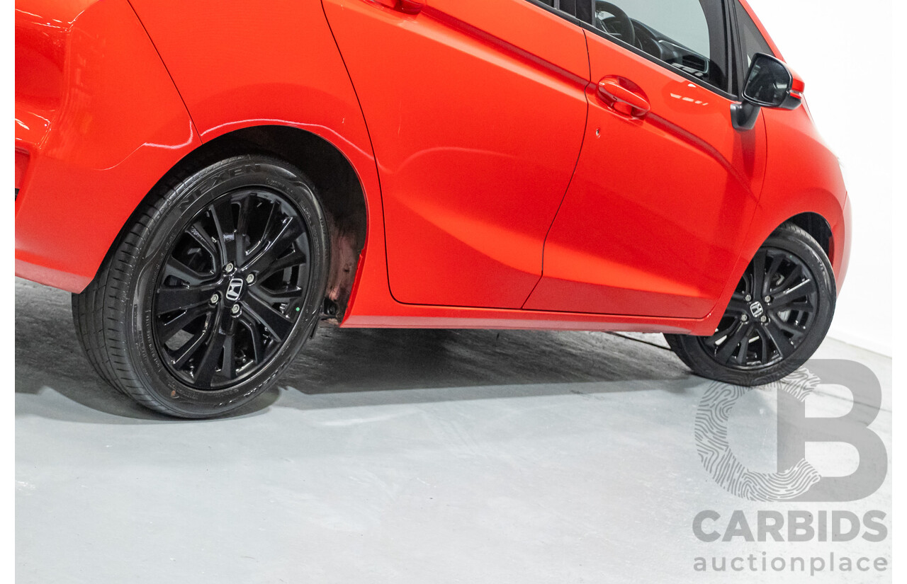 3/2020 Honda Jazz VTi GK MY20 5D Hatchback Rallye Red 1.5L