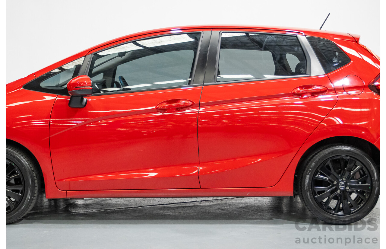 3/2020 Honda Jazz VTi GK MY20 5D Hatchback Rallye Red 1.5L