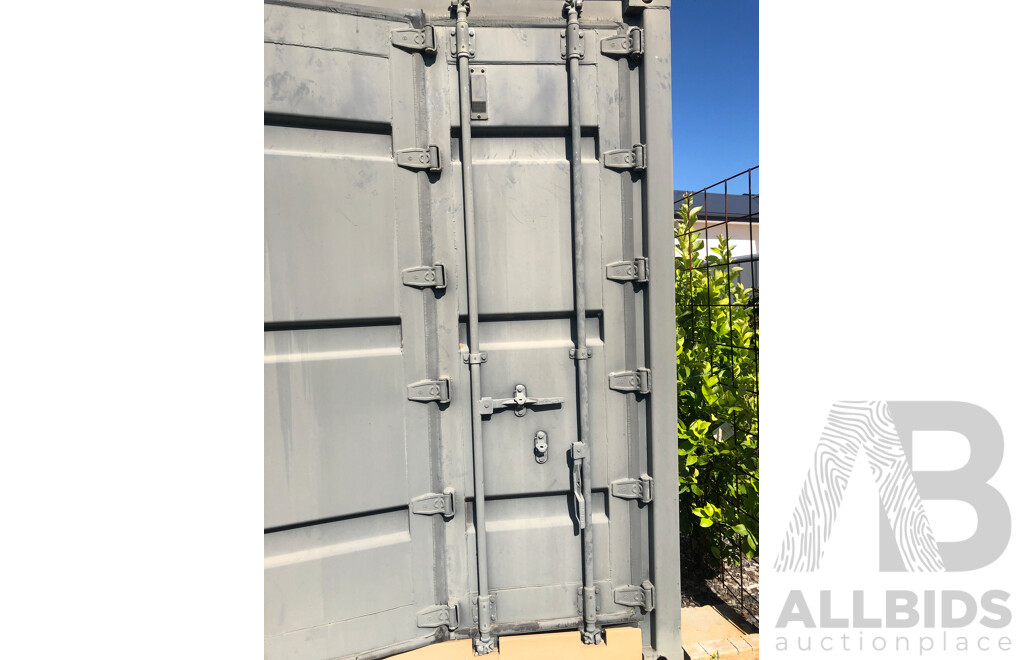 20 Foot Shipping Container Modified with Kitchen/Toilet/Vanity and Display Shower