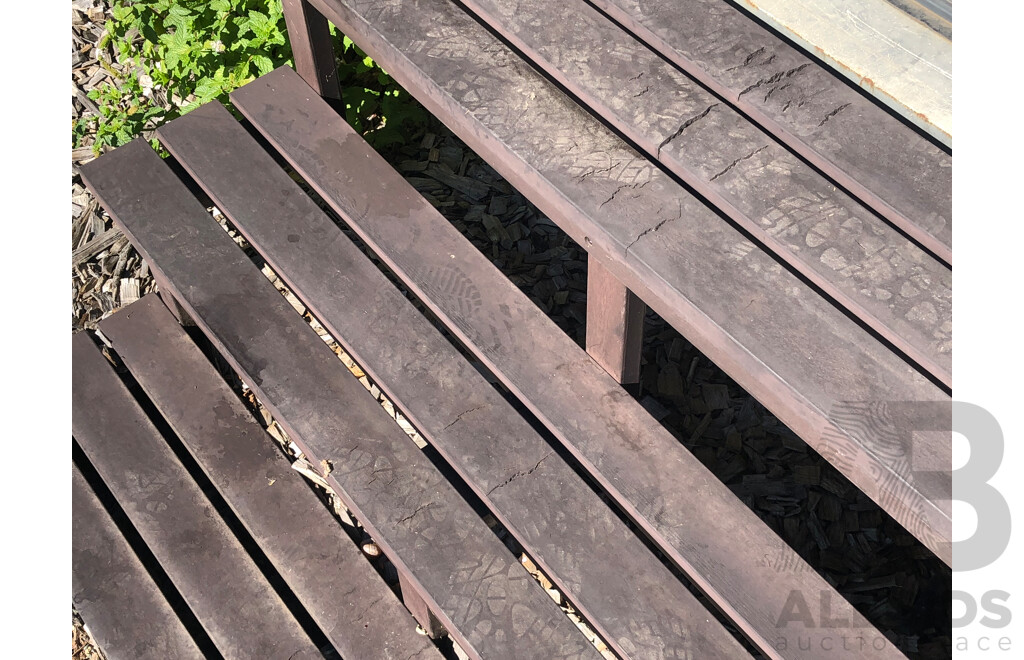 20 Foot Shipping Container Modified with Kitchen/Toilet/Vanity and Display Shower