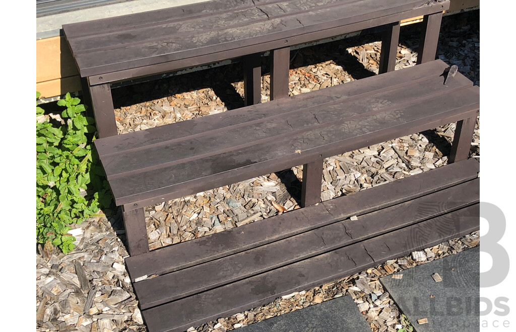 20 Foot Shipping Container Modified with Kitchen/Toilet/Vanity and Display Shower