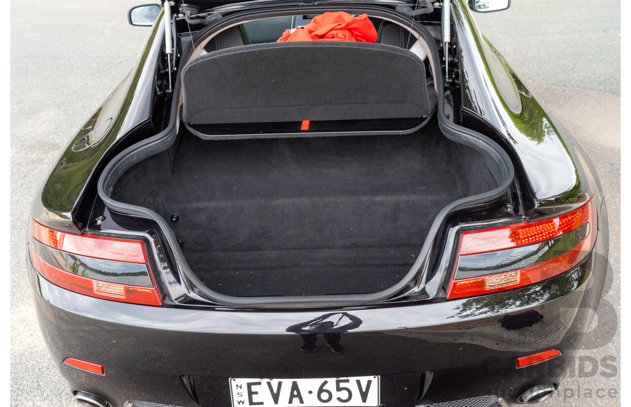 9/2006 Aston Martin V8 Vantage 2d Coupe Onyx Black Metallic 4.3L