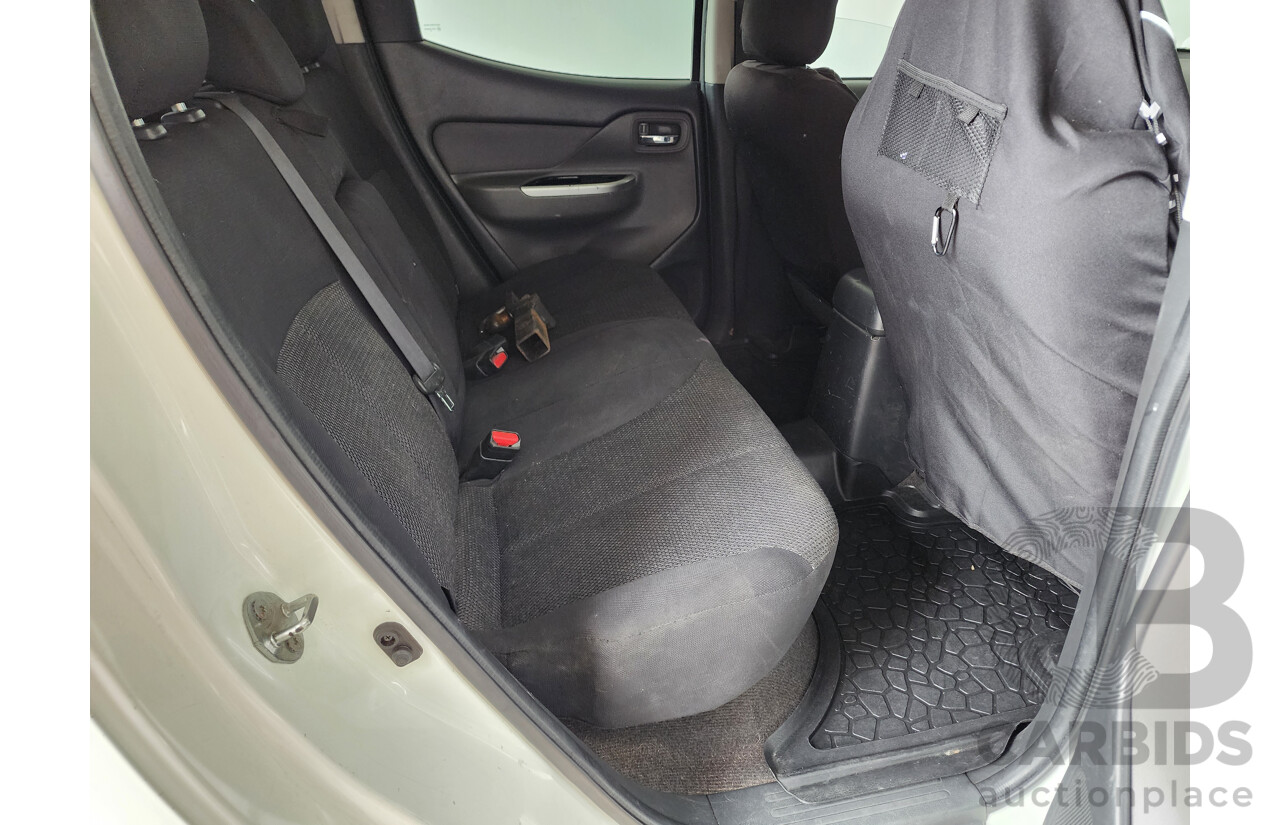 5/2015 Mitsubishi Triton GLS (4x4) MQ MY16 Dual Cab Utility White 2.4L