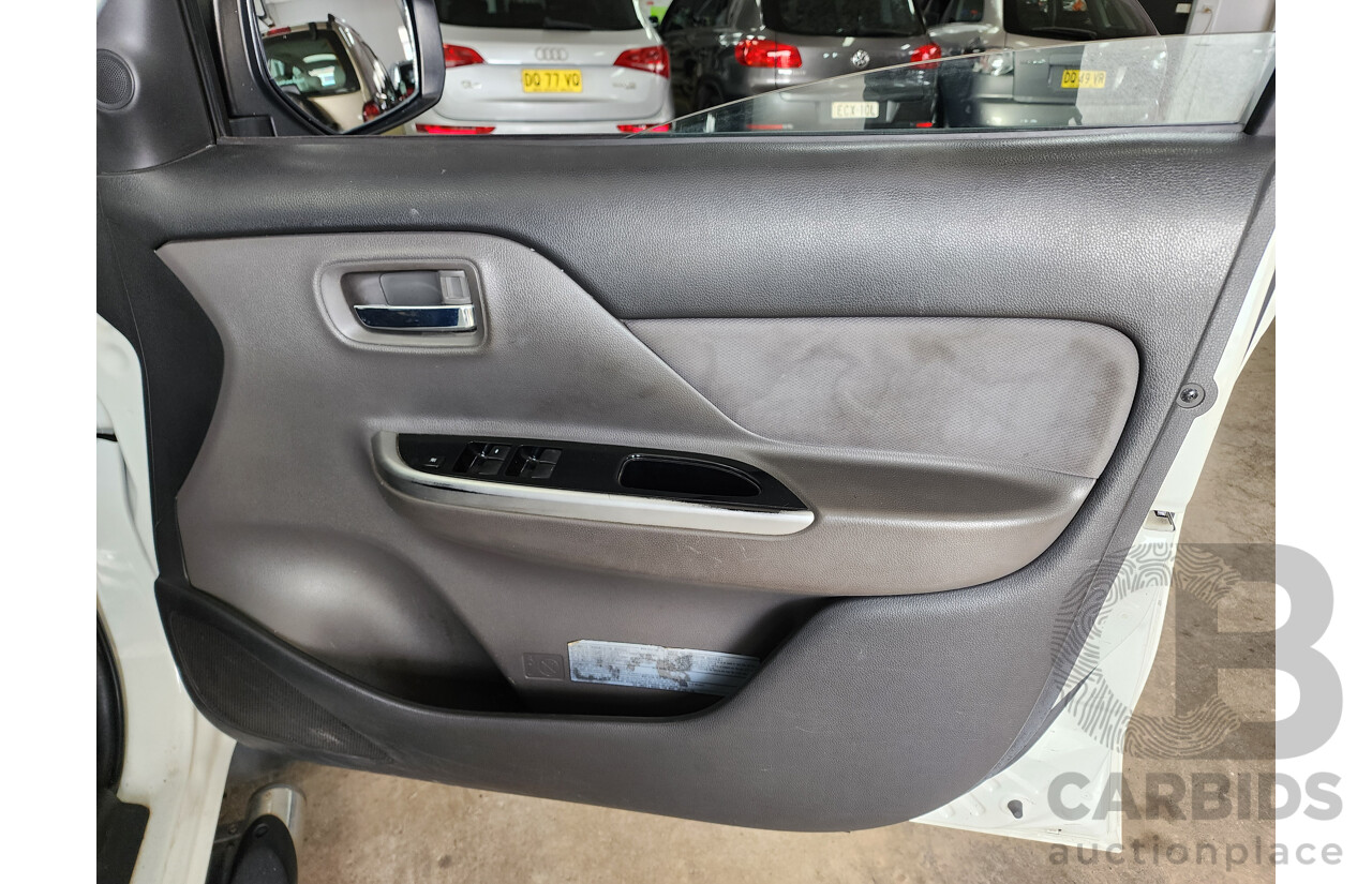 5/2015 Mitsubishi Triton GLS (4x4) MQ MY16 Dual Cab Utility White 2.4L