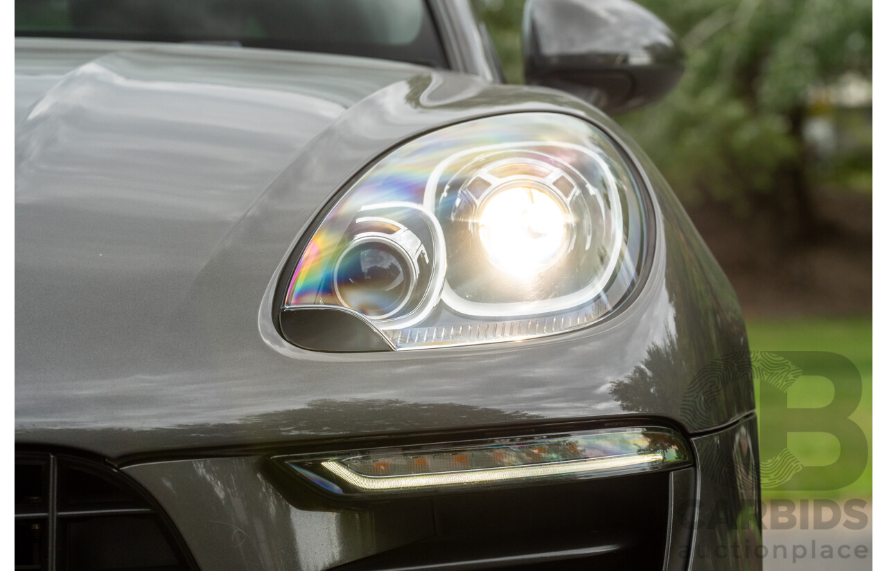 7/2017 Porsche Macan S Diesel (AWD) MY17 4d Wagon Agate Grey Metallic Turbo Diesel V6 3.0L