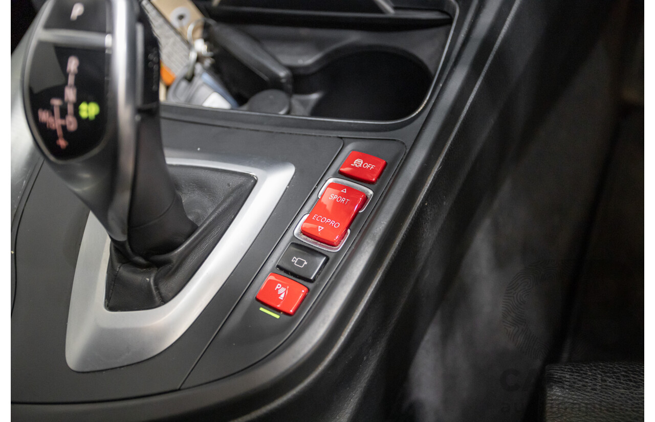 06/2017 BMW 330i M-Sport F30 LCI MY18 4D Sedan Black Sapphire Metallic Turbo 2.0L