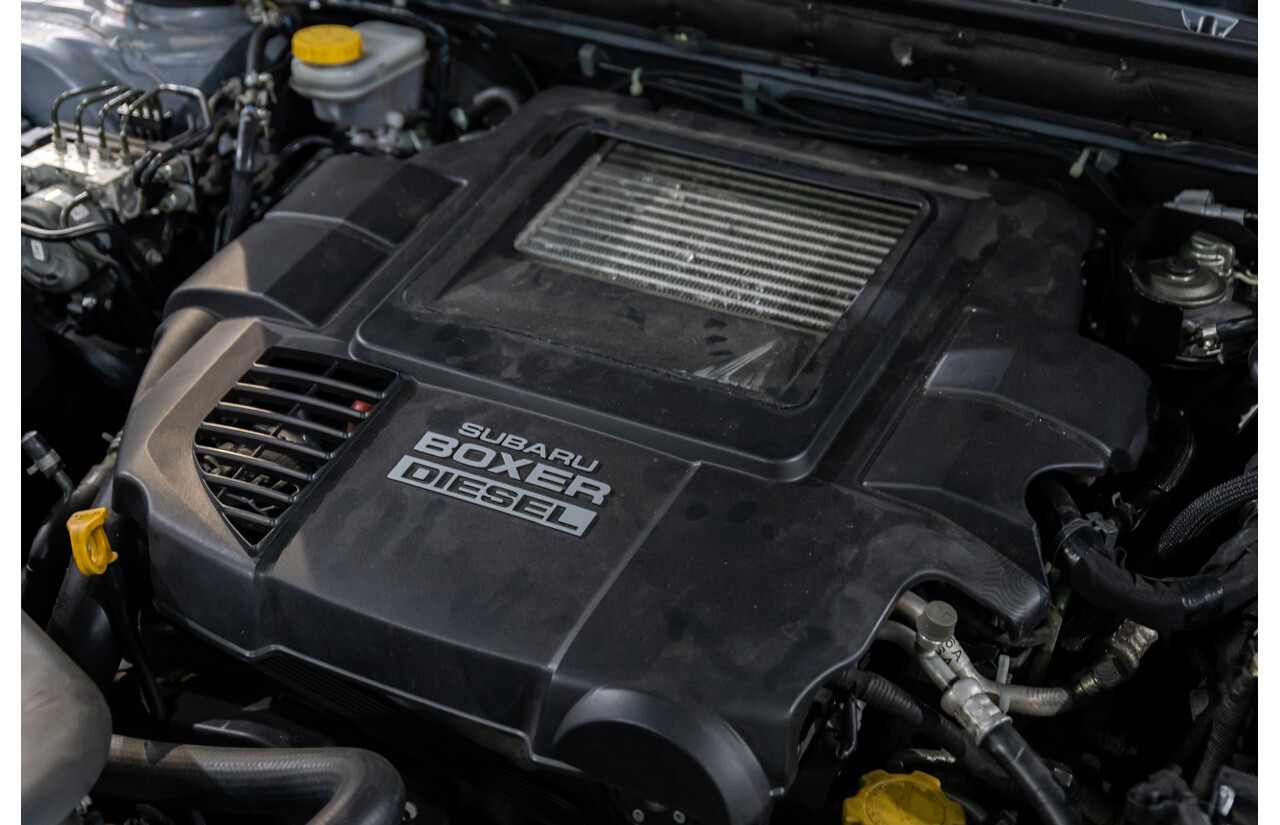 04/2016 Subaru Outback 2.0D Premium (AWD) MY16 4d Wagon Carbide Grey Metallic Turbo Diesel 2.0L