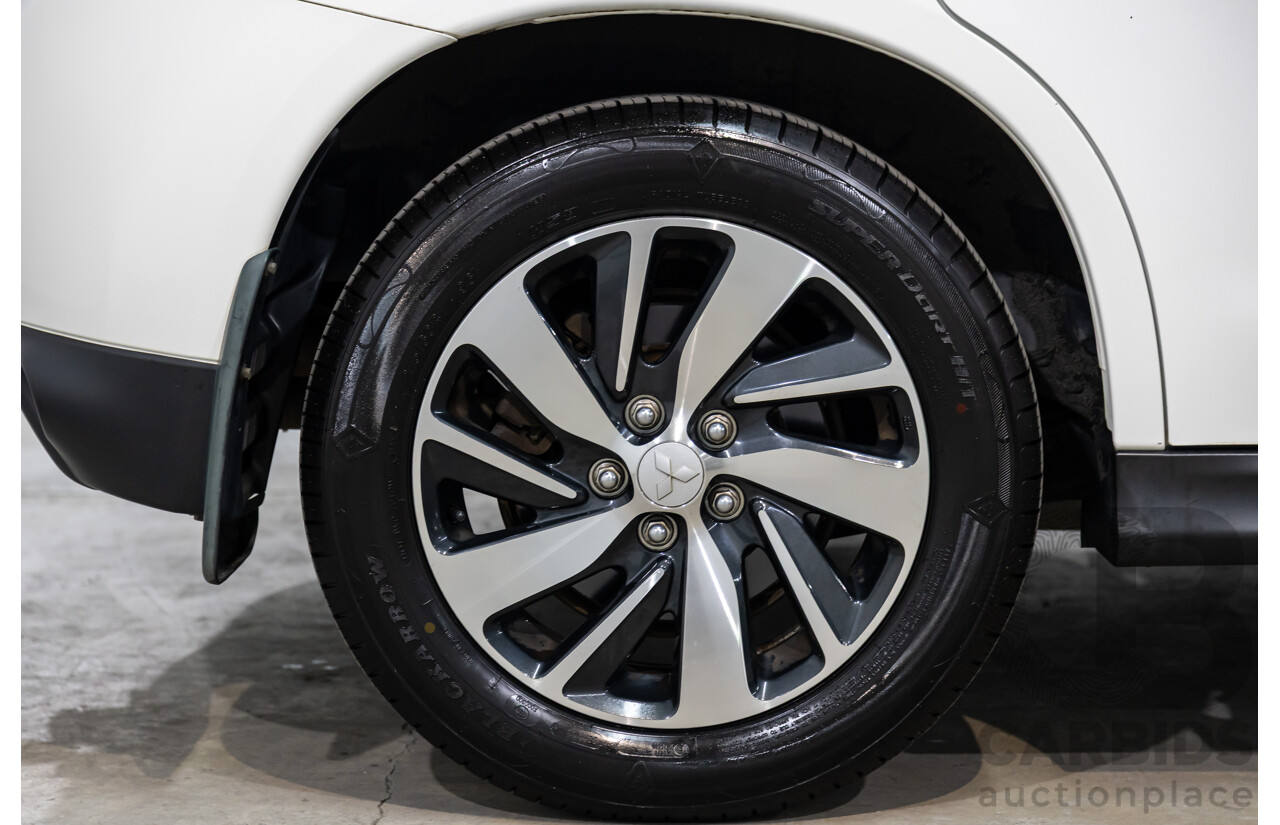 12/2014 Mitsubishi ASX XLS (AWD) XB MY15 4d Wagon Silky White Pearl Turbo Diesel 2.3L