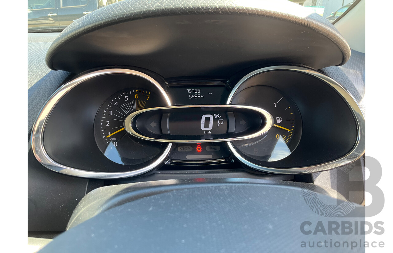 5/2014 Renault Clio Expression X98 5d Hatchback Grey 1.2L
