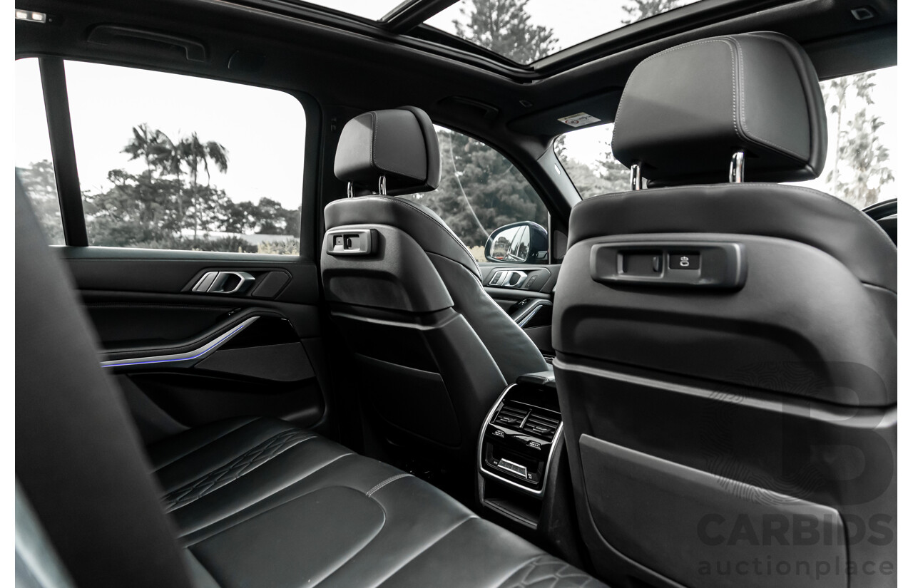 02/2021 Bmw X5 M50i (AWD) G05 MY21 4d Wagon Carbon Black Metallic Twin Turbo V8 4.4L