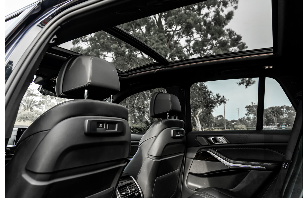 02/2021 Bmw X5 M50i (AWD) G05 MY21 4d Wagon Carbon Black Metallic Twin Turbo V8 4.4L