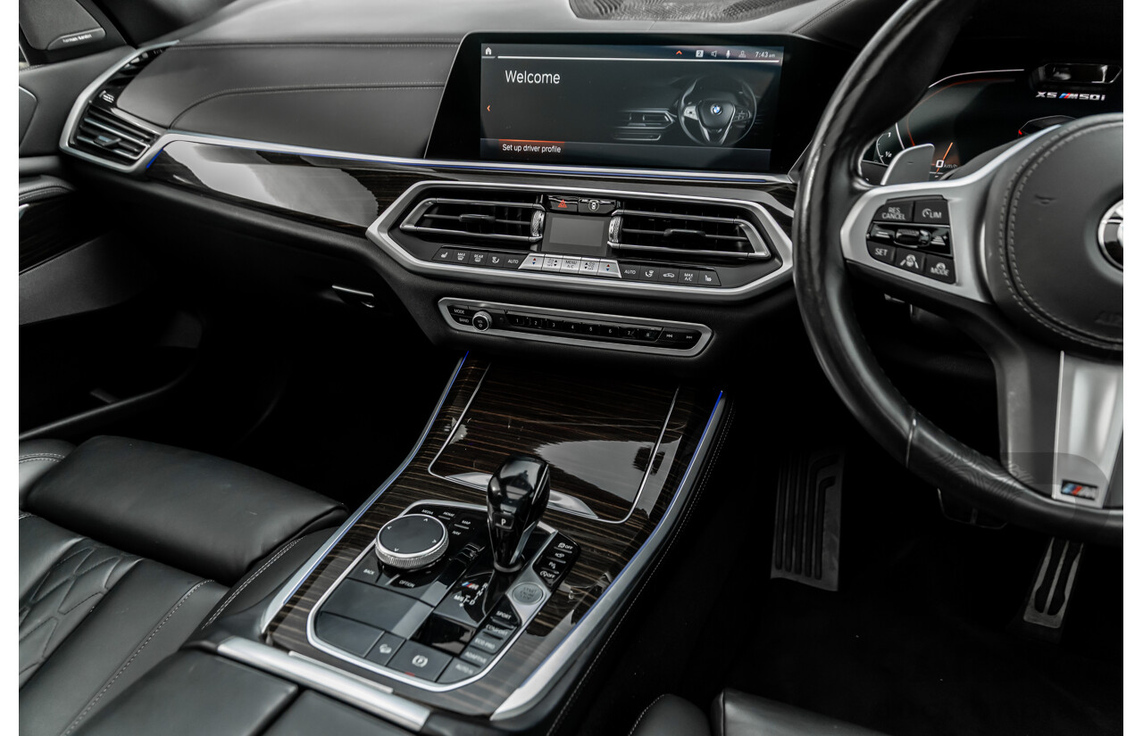 02/2021 Bmw X5 M50i (AWD) G05 MY21 4d Wagon Carbon Black Metallic Twin Turbo V8 4.4L