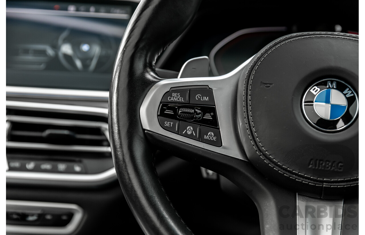 02/2021 Bmw X5 M50i (AWD) G05 MY21 4d Wagon Carbon Black Metallic Twin Turbo V8 4.4L