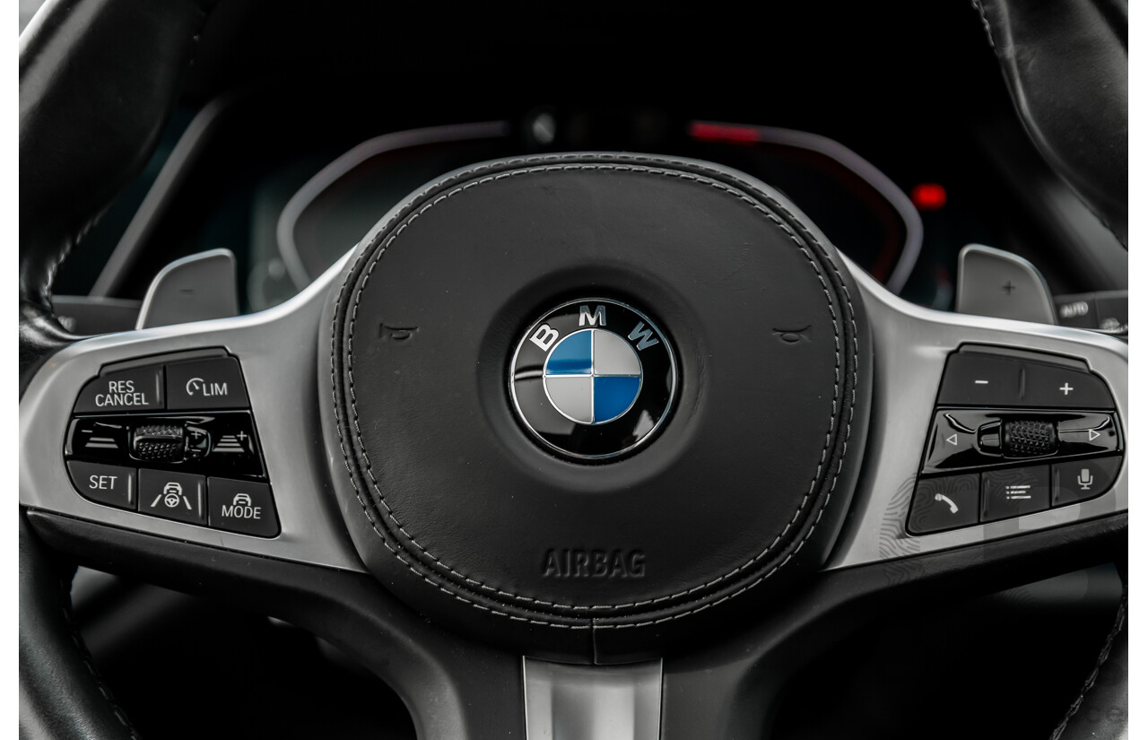 02/2021 Bmw X5 M50i (AWD) G05 MY21 4d Wagon Carbon Black Metallic Twin Turbo V8 4.4L