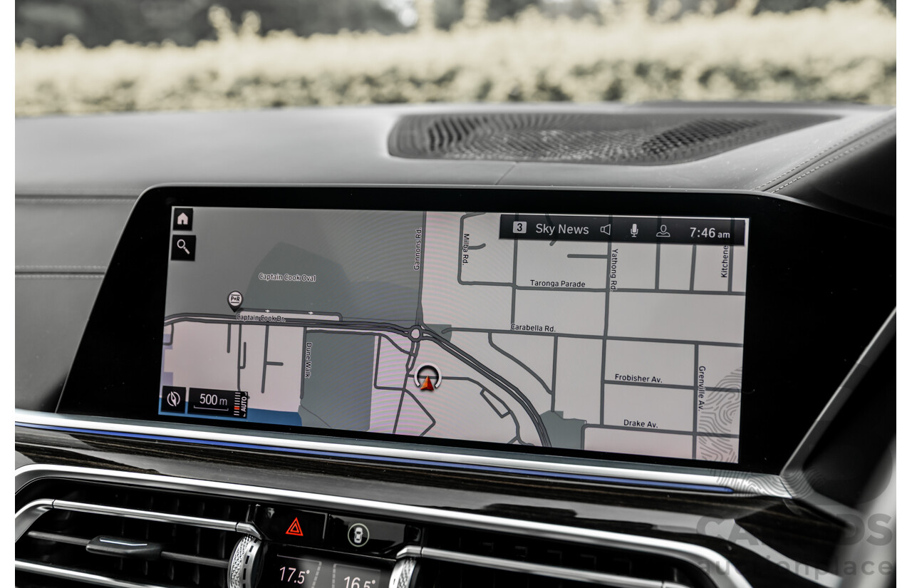 02/2021 Bmw X5 M50i (AWD) G05 MY21 4d Wagon Carbon Black Metallic Twin Turbo V8 4.4L