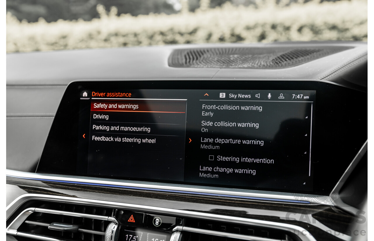 02/2021 Bmw X5 M50i (AWD) G05 MY21 4d Wagon Carbon Black Metallic Twin Turbo V8 4.4L