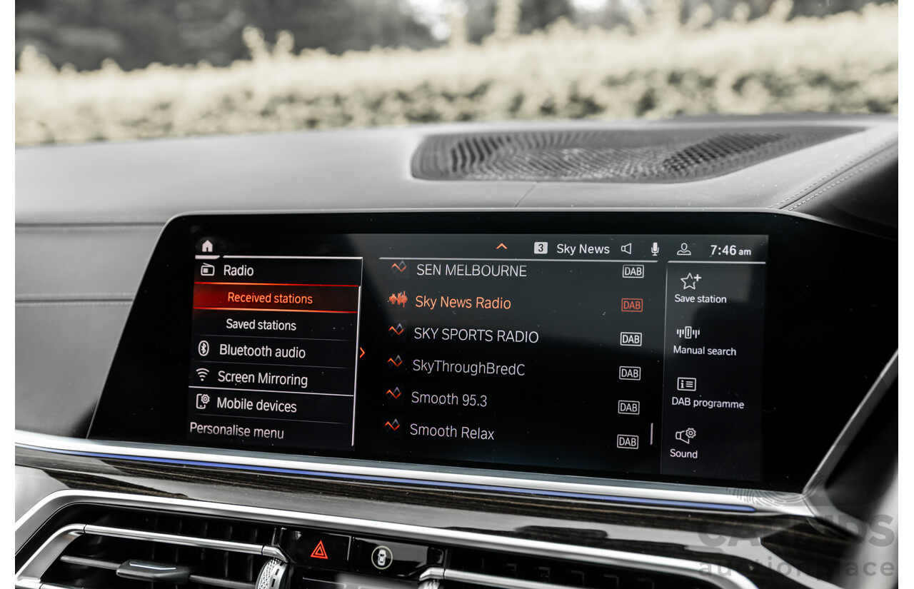 02/2021 Bmw X5 M50i (AWD) G05 MY21 4d Wagon Carbon Black Metallic Twin Turbo V8 4.4L