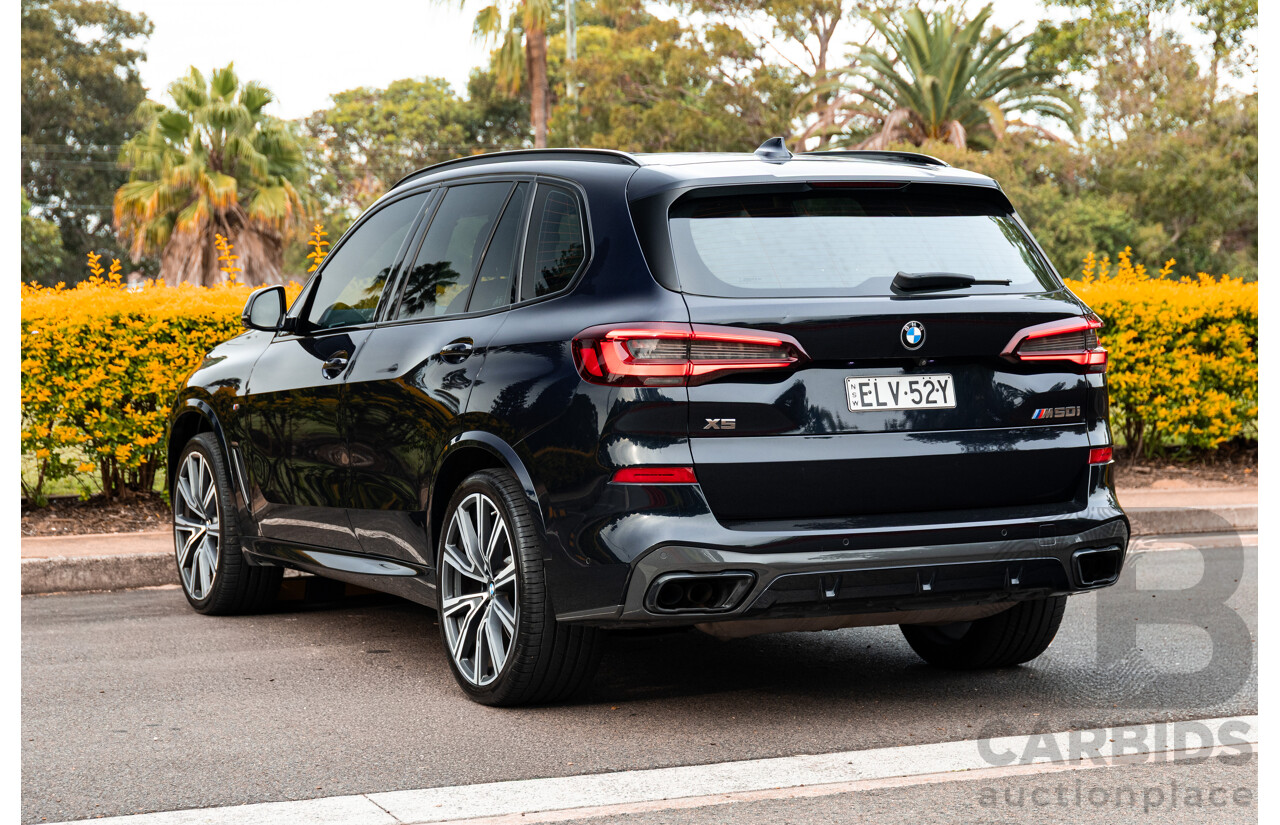 02/2021 Bmw X5 M50i (AWD) G05 MY21 4d Wagon Carbon Black Metallic Twin Turbo V8 4.4L
