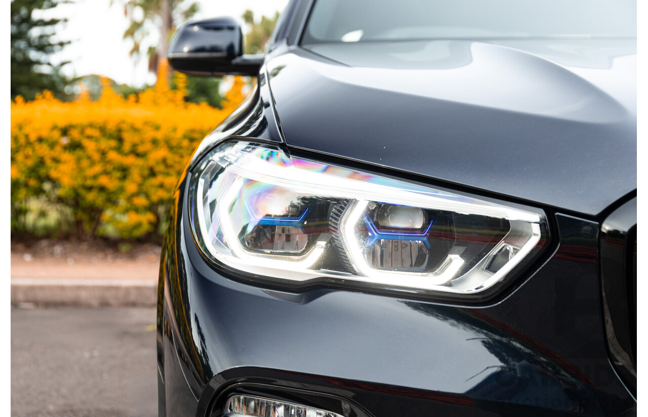 02/2021 Bmw X5 M50i (AWD) G05 MY21 4d Wagon Carbon Black Metallic Twin Turbo V8 4.4L