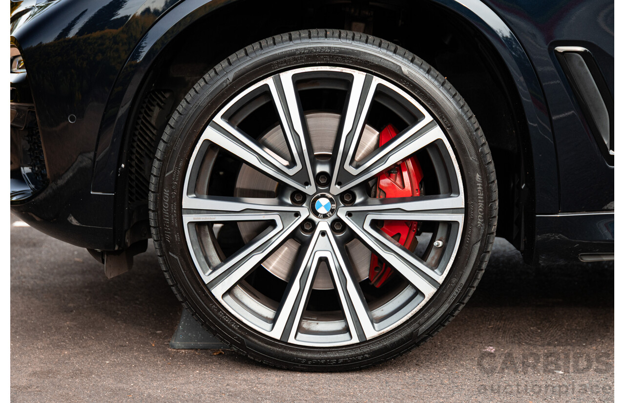 02/2021 Bmw X5 M50i (AWD) G05 MY21 4d Wagon Carbon Black Metallic Twin Turbo V8 4.4L