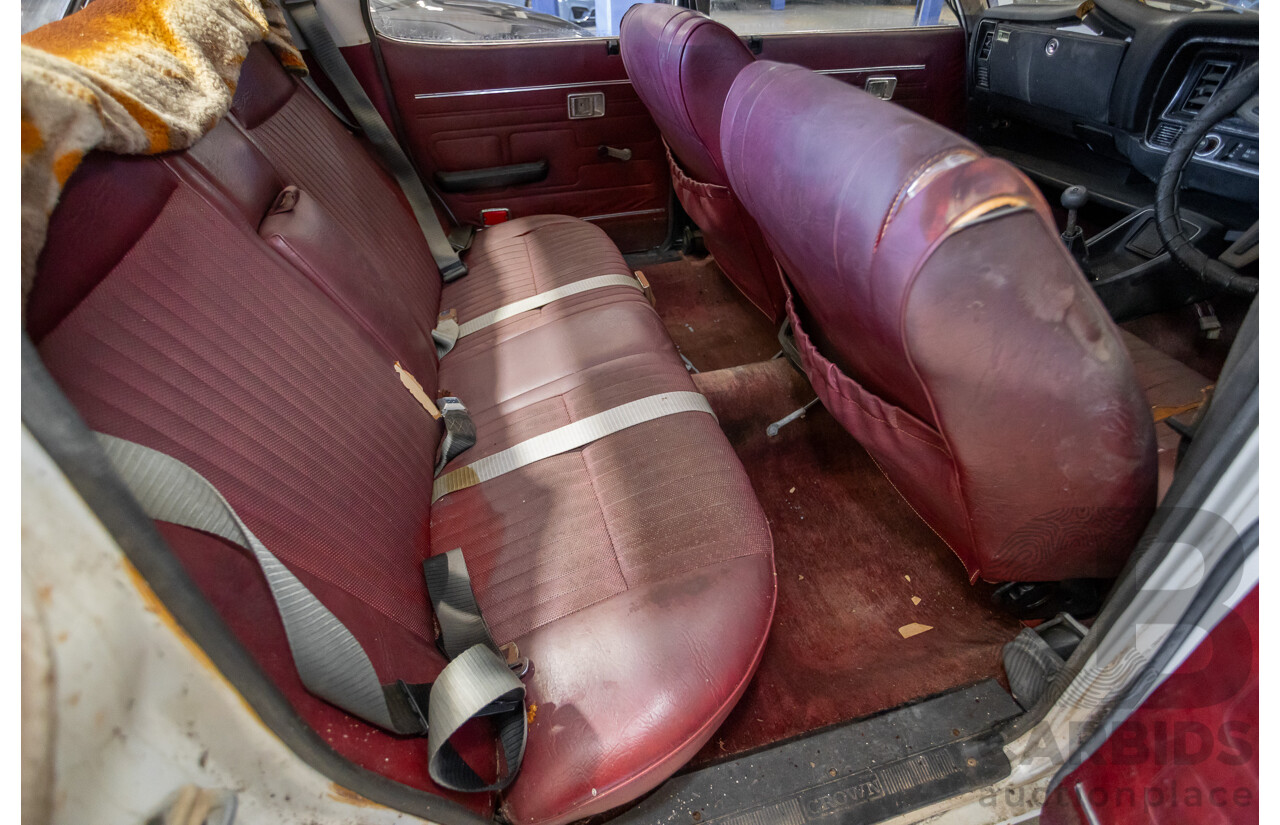 11/1971 Toyota Crown SE MS65 4d Sedan White 2.6L