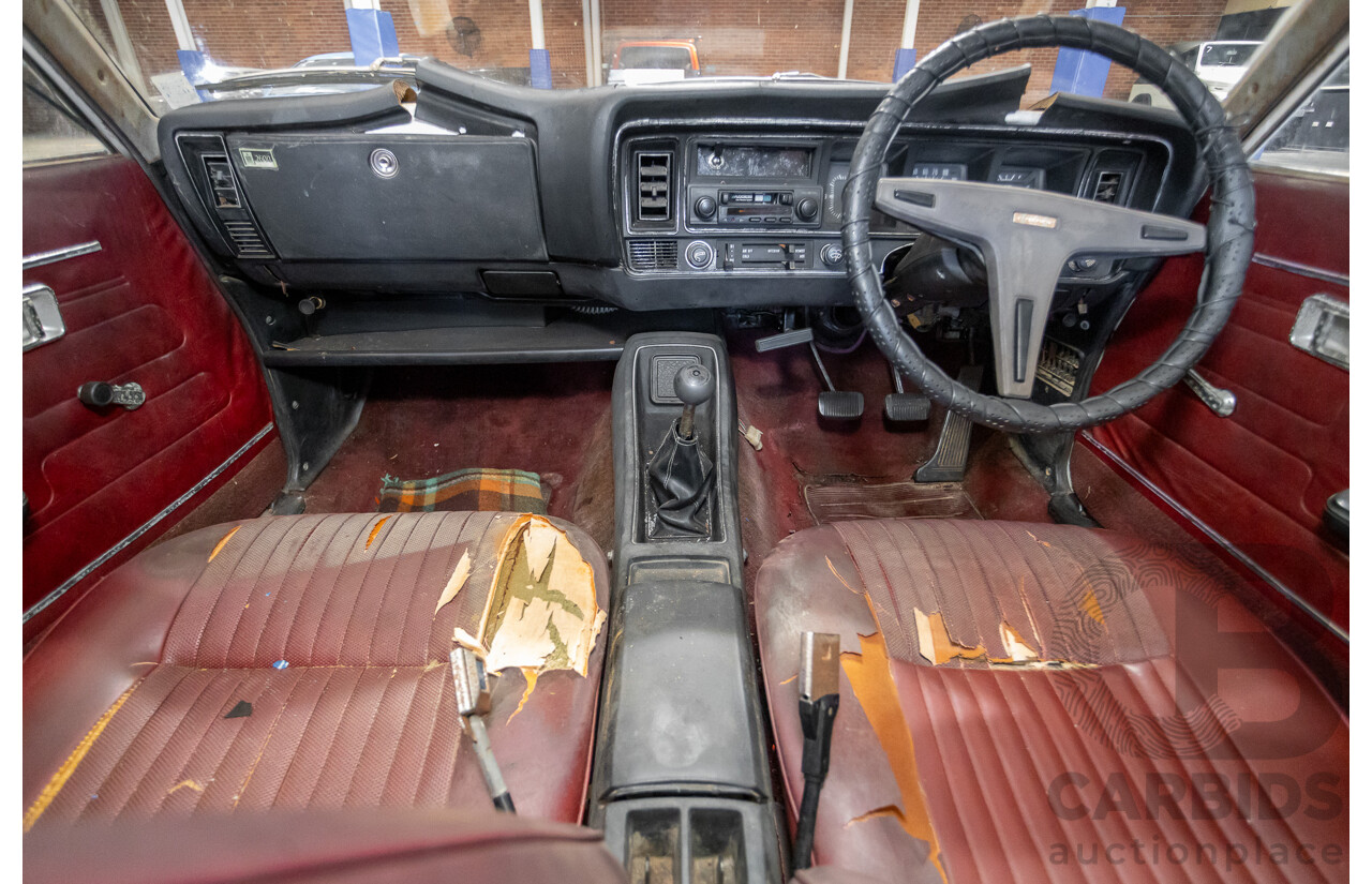 11/1971 Toyota Crown SE MS65 4d Sedan White 2.6L