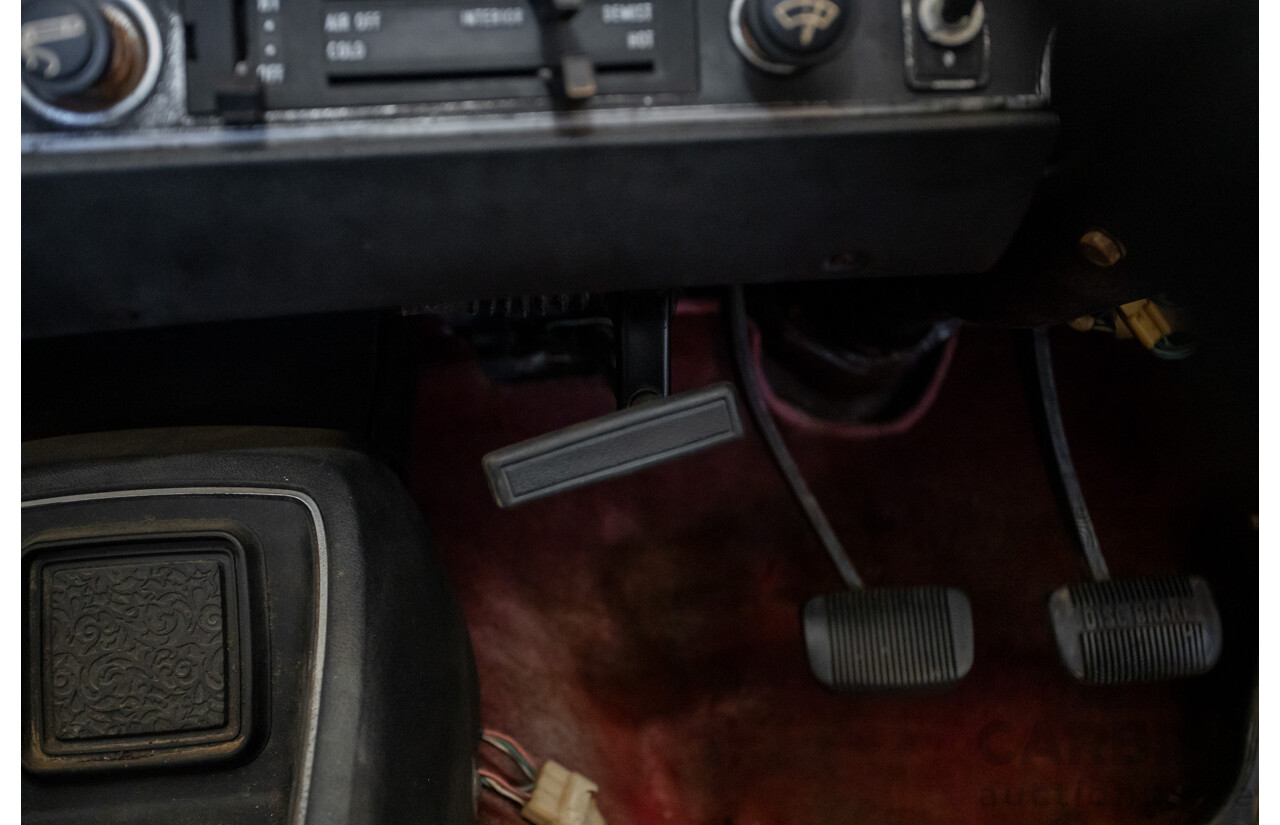 11/1971 Toyota Crown SE MS65 4d Sedan White 2.6L