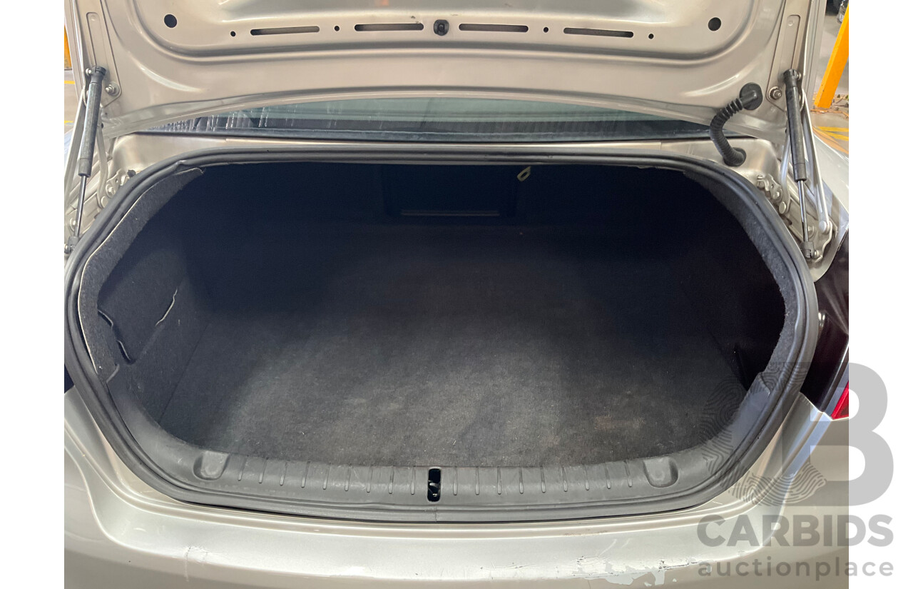 4/2008 Holden Commodore SV6 VE MY08 4d Sedan Silver V6 3.6L