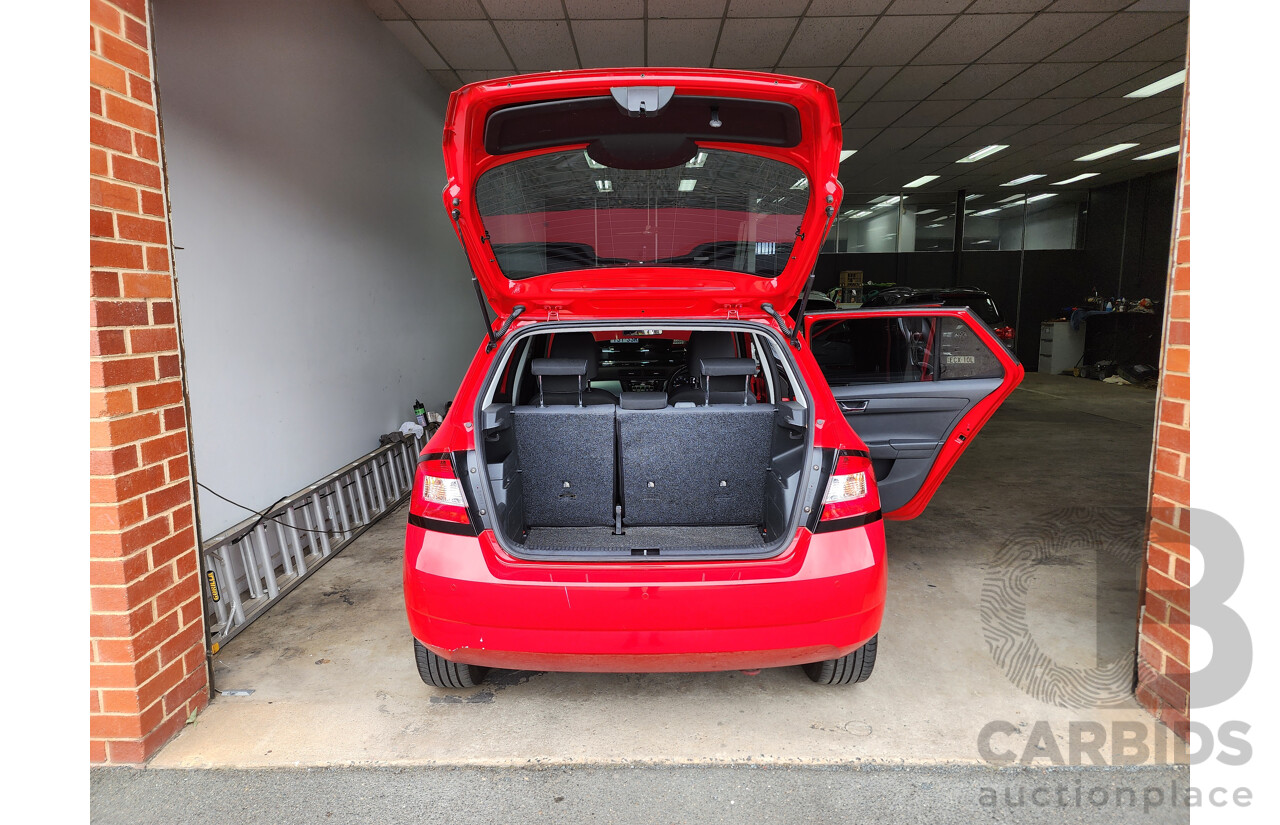 10/2015 Skoda Fabia 66 TSI NJ 5d Hatchback Red 1.2L