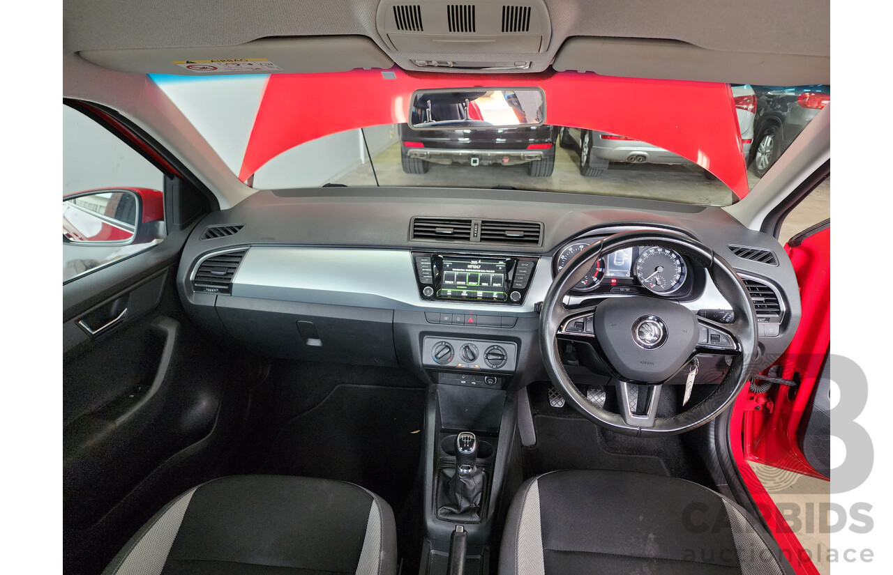 10/2015 Skoda Fabia 66 TSI NJ 5d Hatchback Red 1.2L