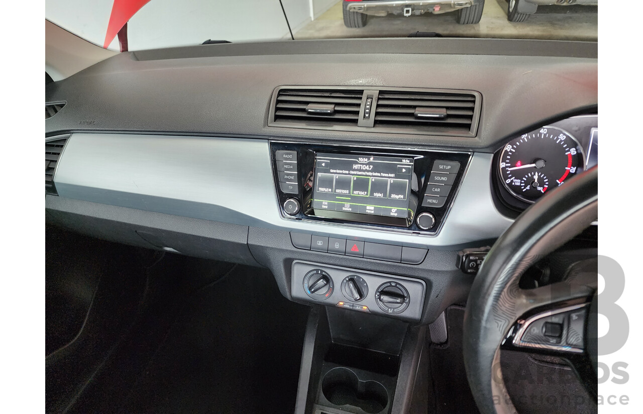 10/2015 Skoda Fabia 66 TSI NJ 5d Hatchback Red 1.2L