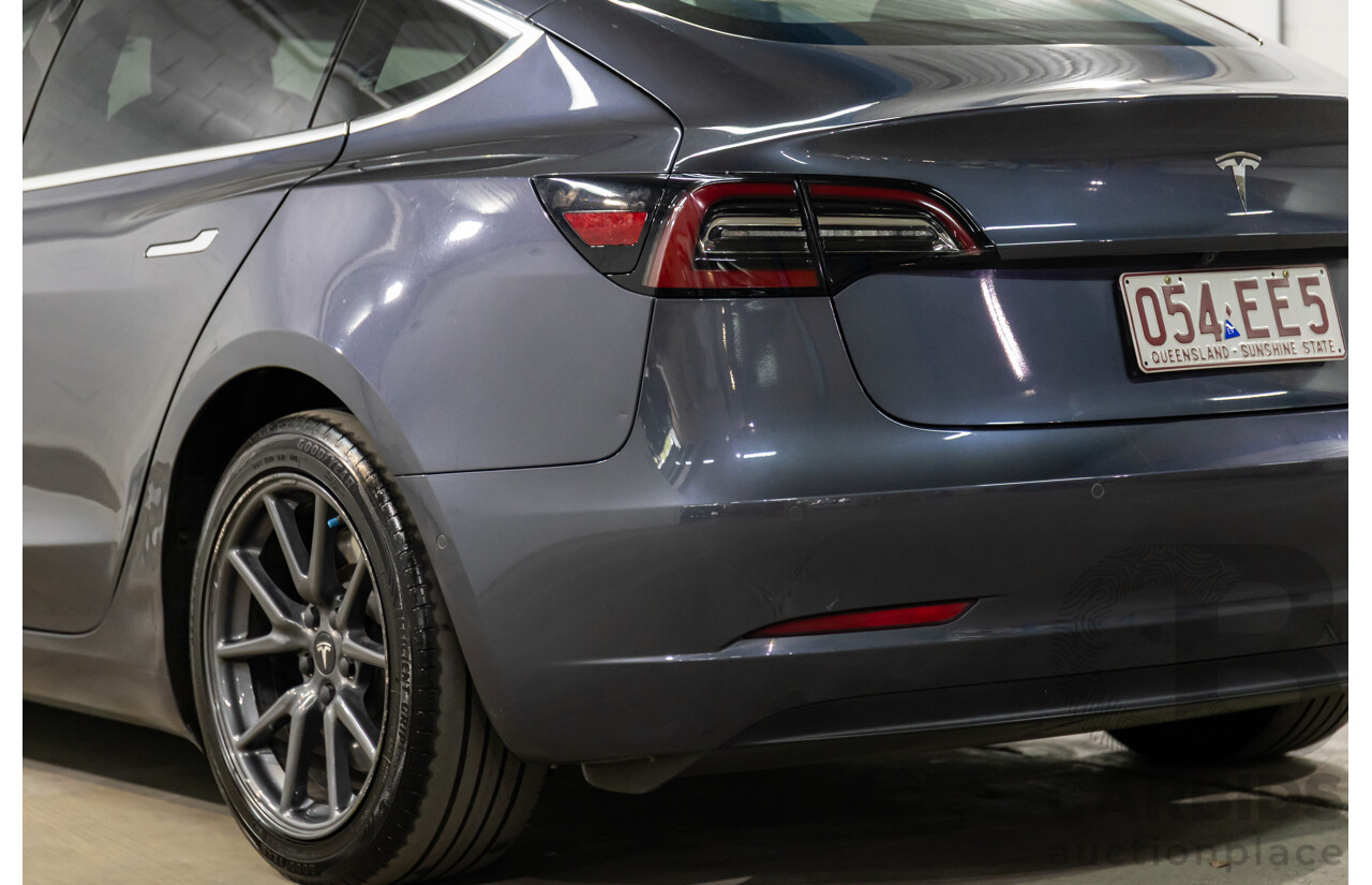 05/2020 Tesla Model 3 E1RB Standard Range (RWD) MY20 5D Sedan Midnight Silver Metallic Electric EV - 190kW