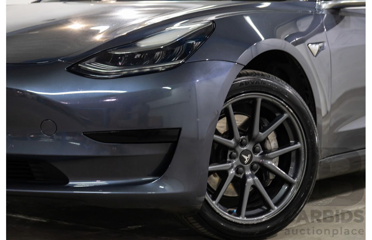 05/2020 Tesla Model 3 E1RB Standard Range (RWD) MY20 5D Sedan Midnight Silver Metallic Electric EV - 190kW