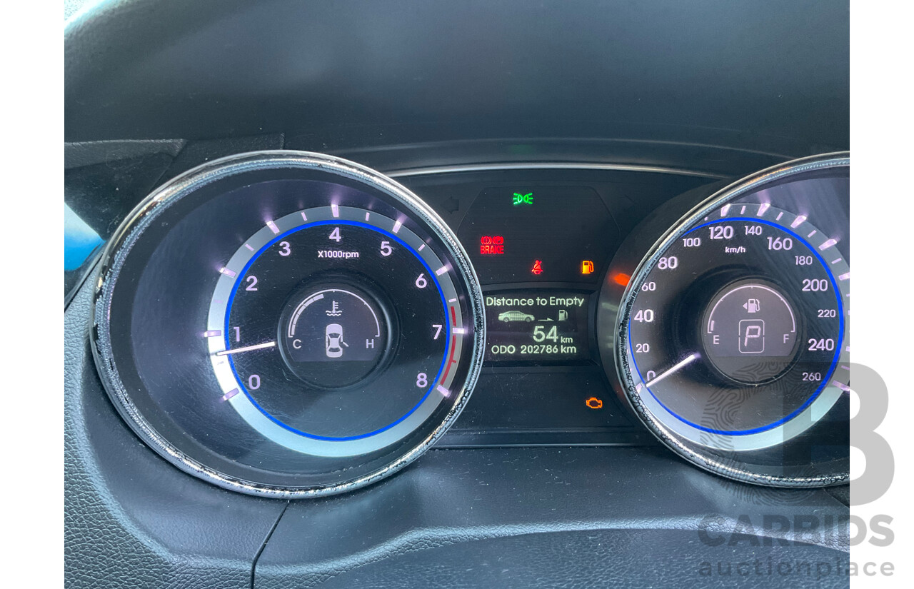 11/2011 Hyundai i45 Elite YF MY11 4d Sedan Red 2.4L