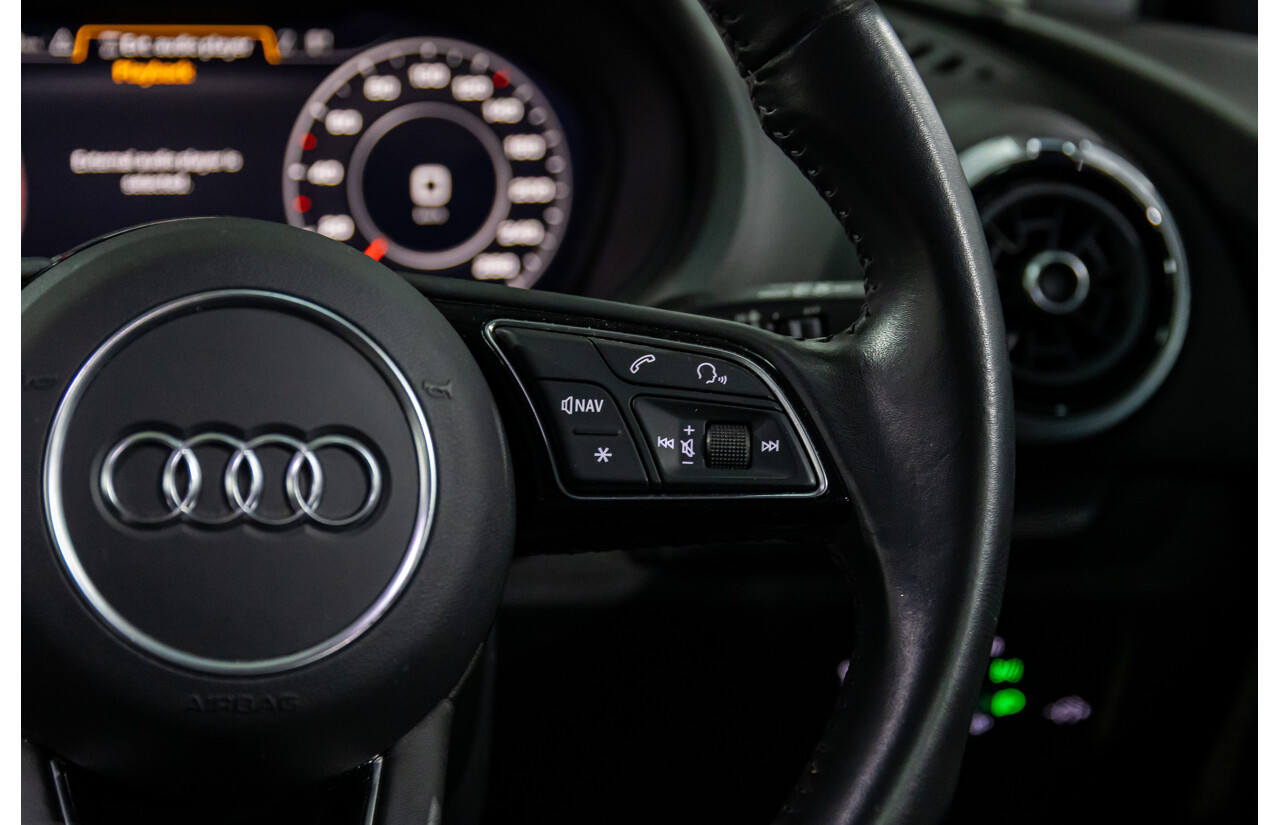 01/2019 Audi A3 35 TFSI (FWD) 8V MY19 4d Sportback Glacier White Metallic Turbo 1.4L