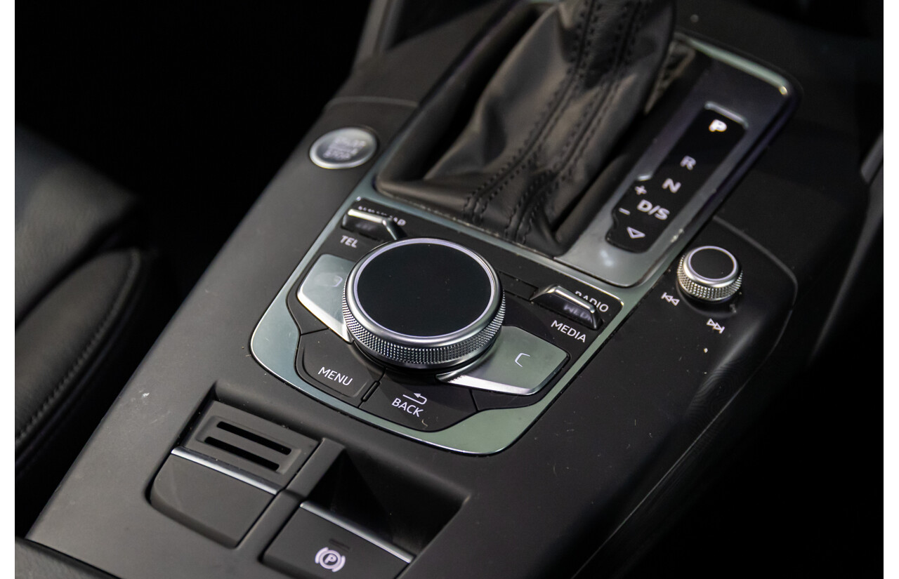 01/2019 Audi A3 35 TFSI (FWD) 8V MY19 4d Sportback Glacier White Metallic Turbo 1.4L