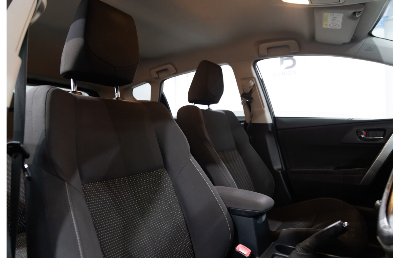 12/2012 Toyota Corolla Ascent Sport (FWD) ZRE182R 5d Hatchback Black Sand Metallic 1.8L