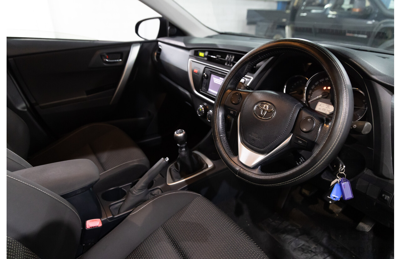 12/2012 Toyota Corolla Ascent Sport (FWD) ZRE182R 5d Hatchback Black Sand Metallic 1.8L