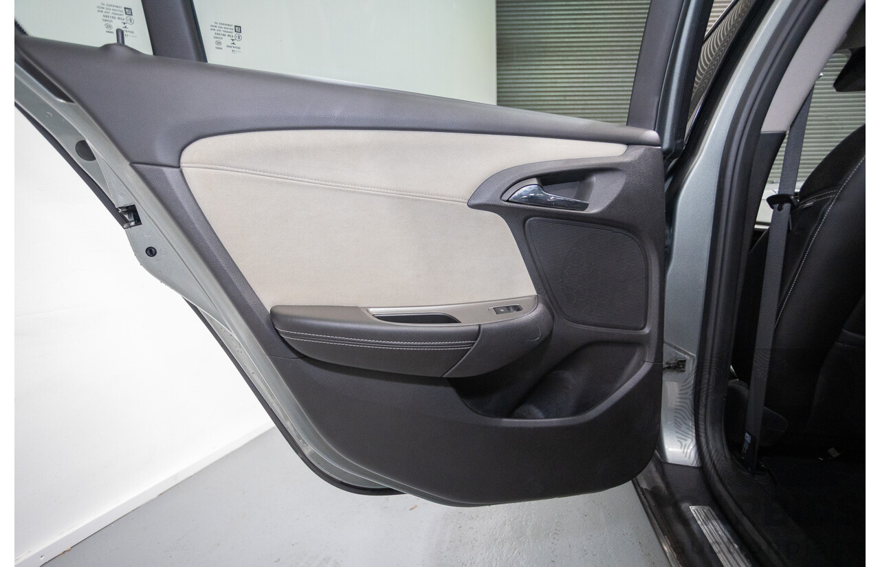 2/2014 Holden Calais V VF 4d Sedan null 3.6L