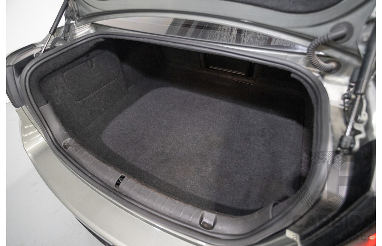 2/2014 Holden Calais V VF 4d Sedan null 3.6L