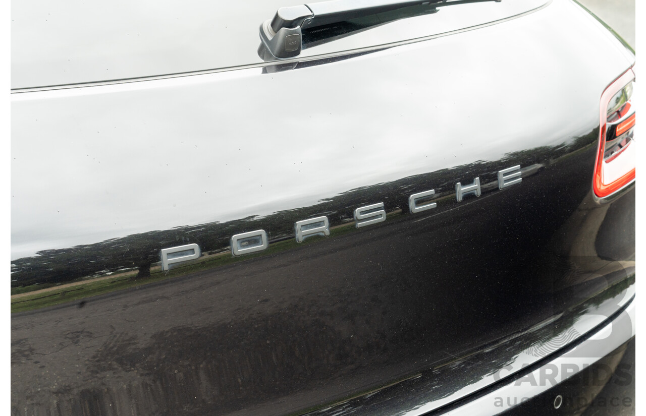 07/2016 Porsche Macan Turbo (AWD) MY16 4d Wagon Jet Black Metallic Twin Turbo V6 3.6L
