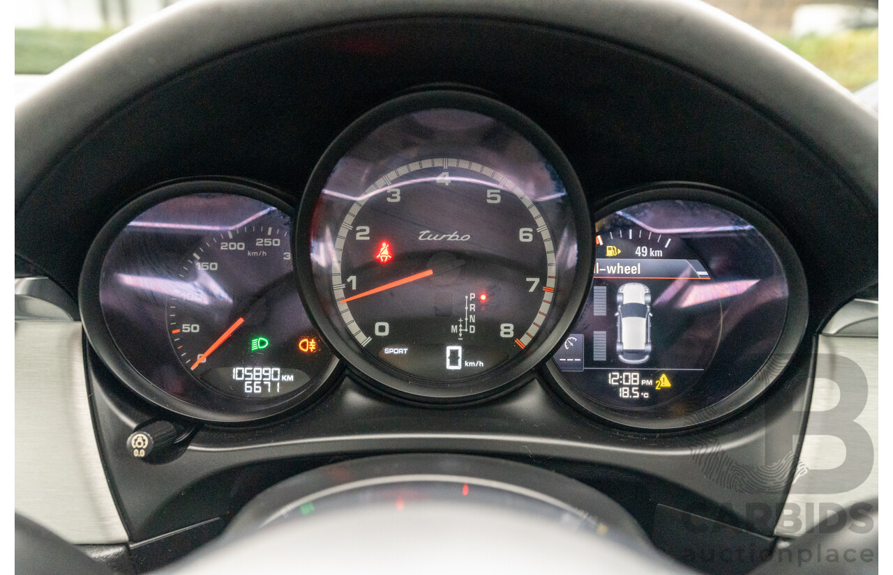 07/2016 Porsche Macan Turbo (AWD) MY16 4d Wagon Jet Black Metallic Twin Turbo V6 3.6L