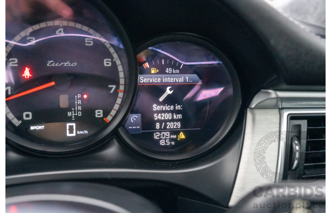 07/2016 Porsche Macan Turbo (AWD) MY16 4d Wagon Jet Black Metallic Twin Turbo V6 3.6L